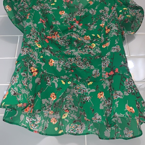 Green Floral Blouse - Picture 5 of 16
